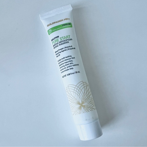 Goldfaden MD pure start gentle detoxifying facial cleanser - Picture 2 of 5